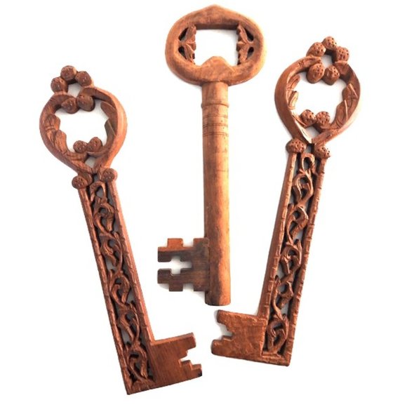 Hand Carved Wooden Key Wall Decor - Picture 1 of 3